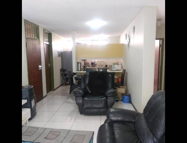 3 BEDROOM APARTMENT FOR SALE IN SUNNYSIDE